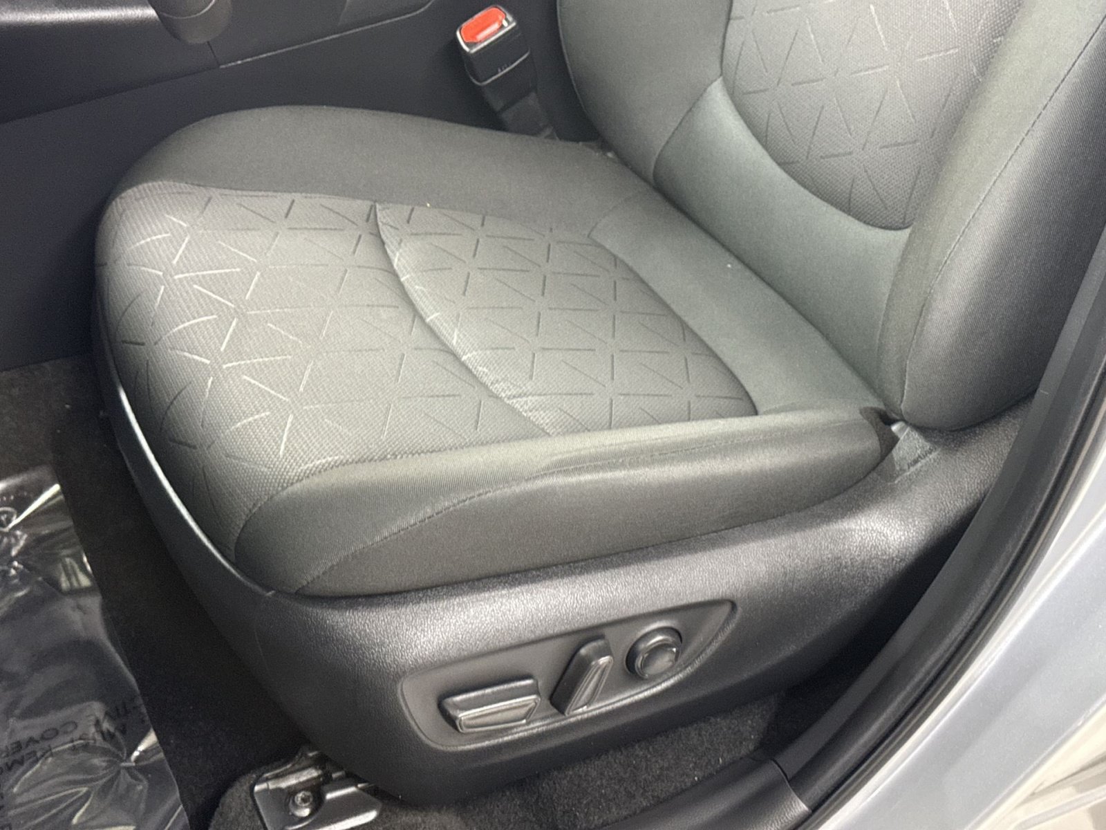 Used 2024 Toyota RAV4 XLE w/ Weather Package AWD/4WD image 26