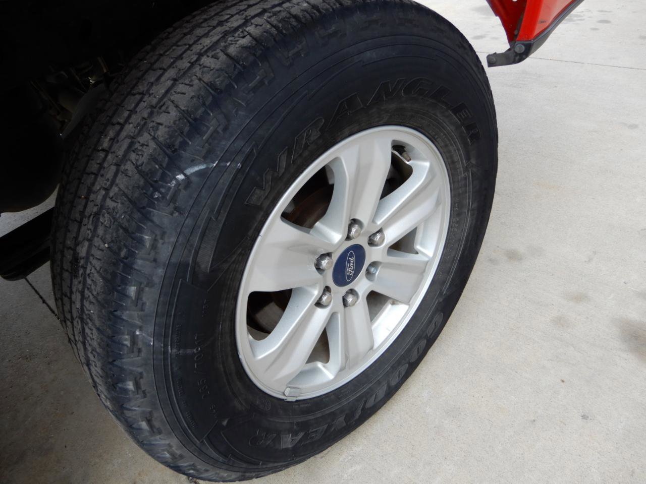 Used 2018 Ford F150 XLT w/ Equipment Group 301A Mid AWD/4WD image 26