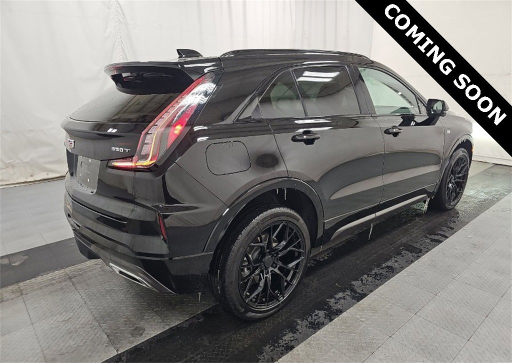 Used 2024 Cadillac XT4 Sport image 3