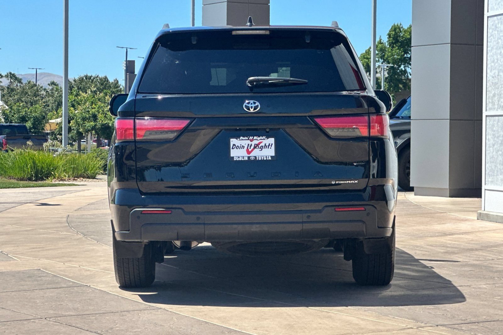 Certified 2025 Toyota Sequoia SR5 AWD/4WD image 6