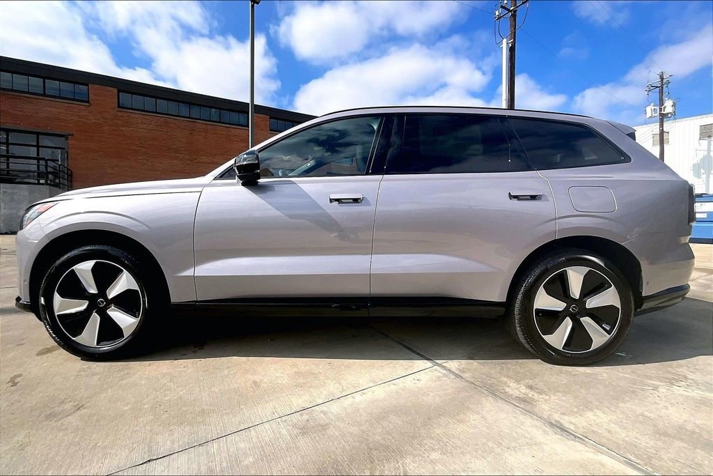 New 2026 Volvo EX90 Plus RWD image 21