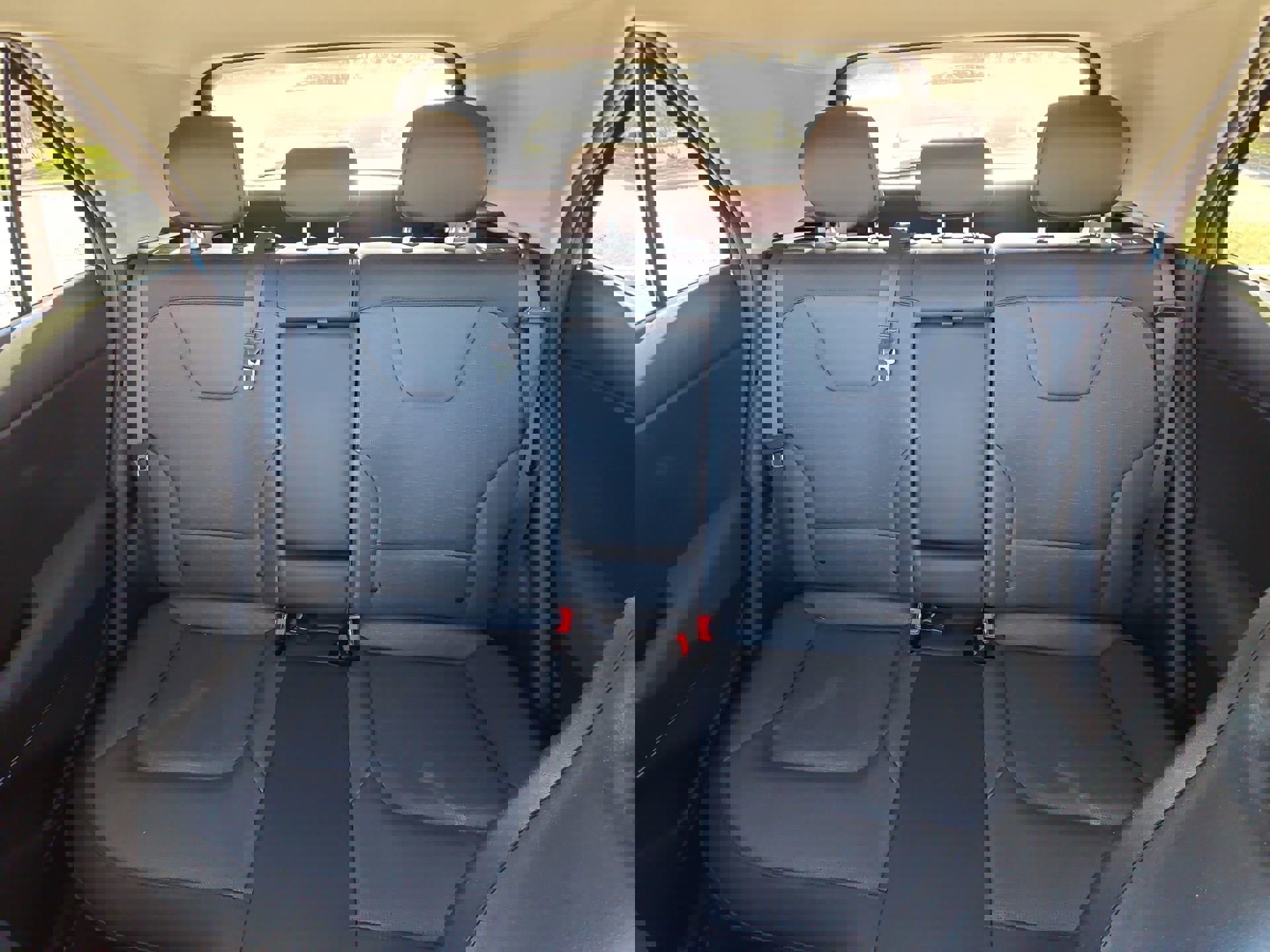 Used 2023 Kia Niro SX Touring image 23