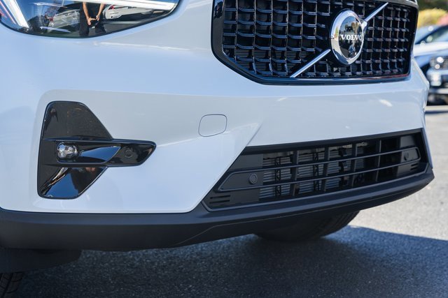 New 2026 Volvo XC40 B5 Plus w/ Protection Package Premier image 12