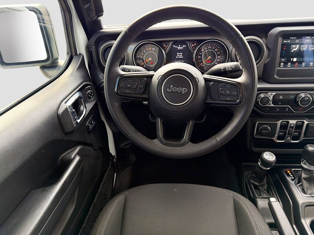 Used 2023 Jeep Gladiator Sport image 17