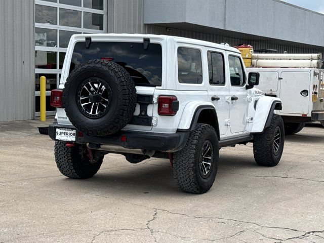 Used 2024 Jeep Wrangler Unlimited Rubicon AWD/4WD image 3