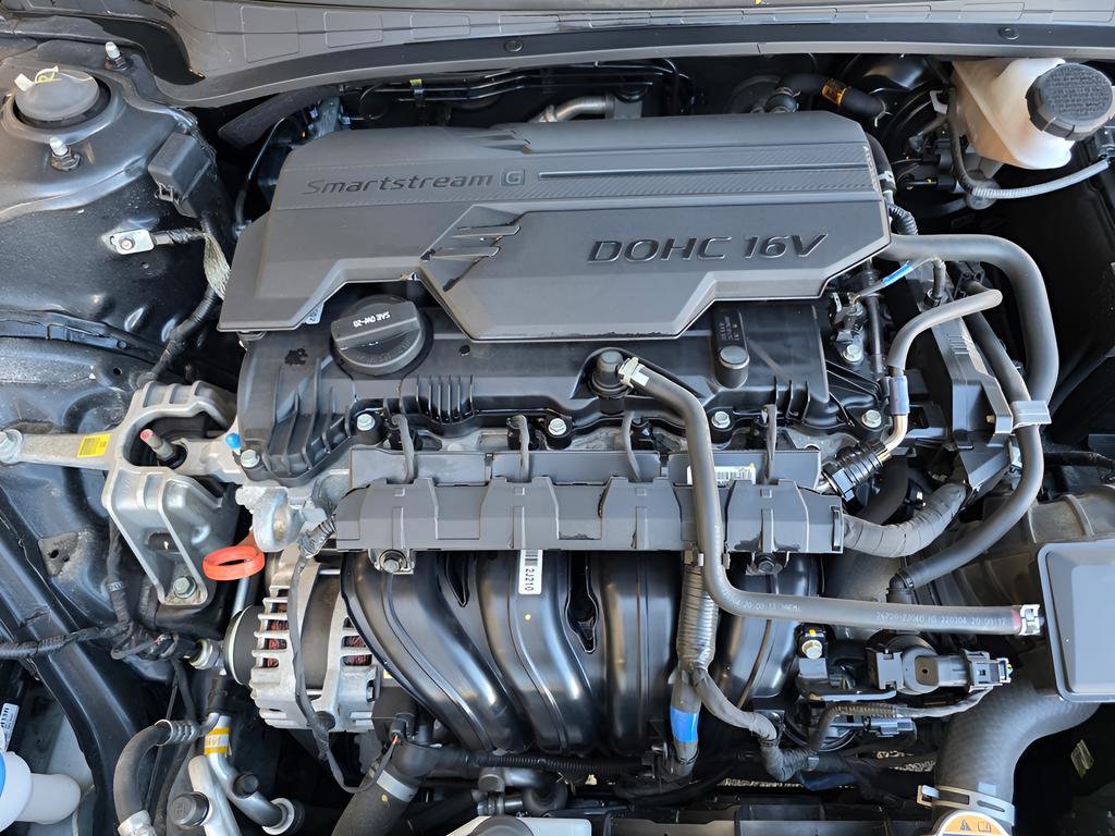 Certified 2022 Hyundai Elantra SEL image 10