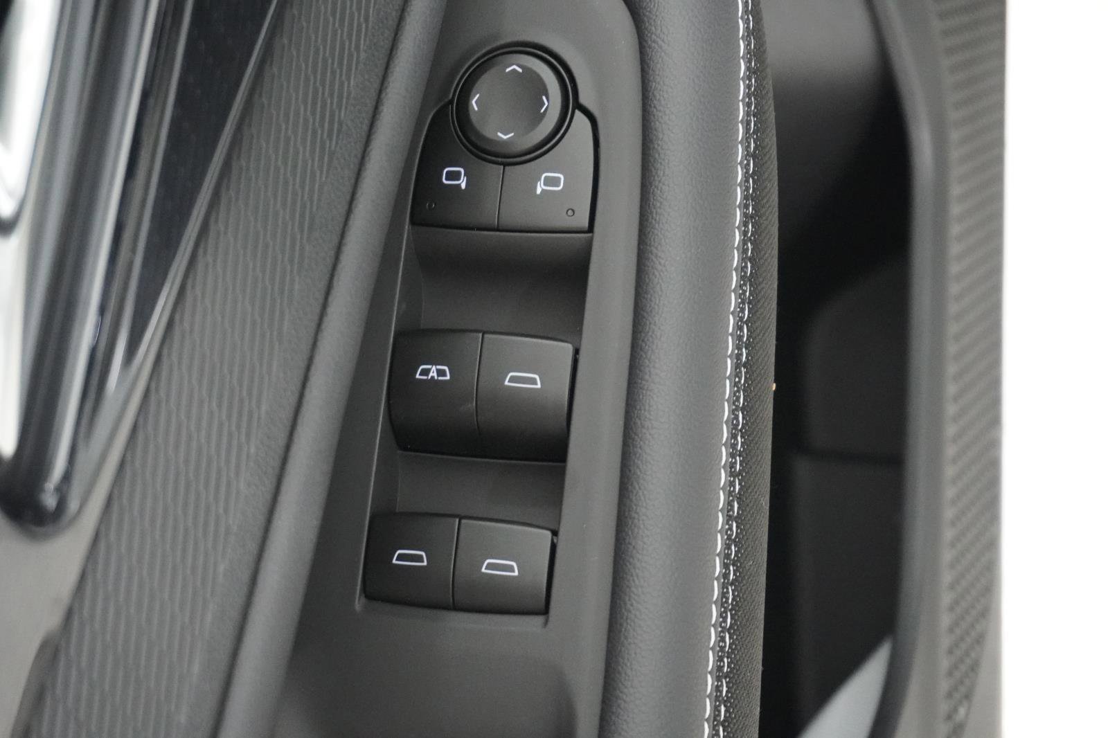 New 2026 Chevrolet Blazer EV LT w/ Midnight/Sport Edition image 13