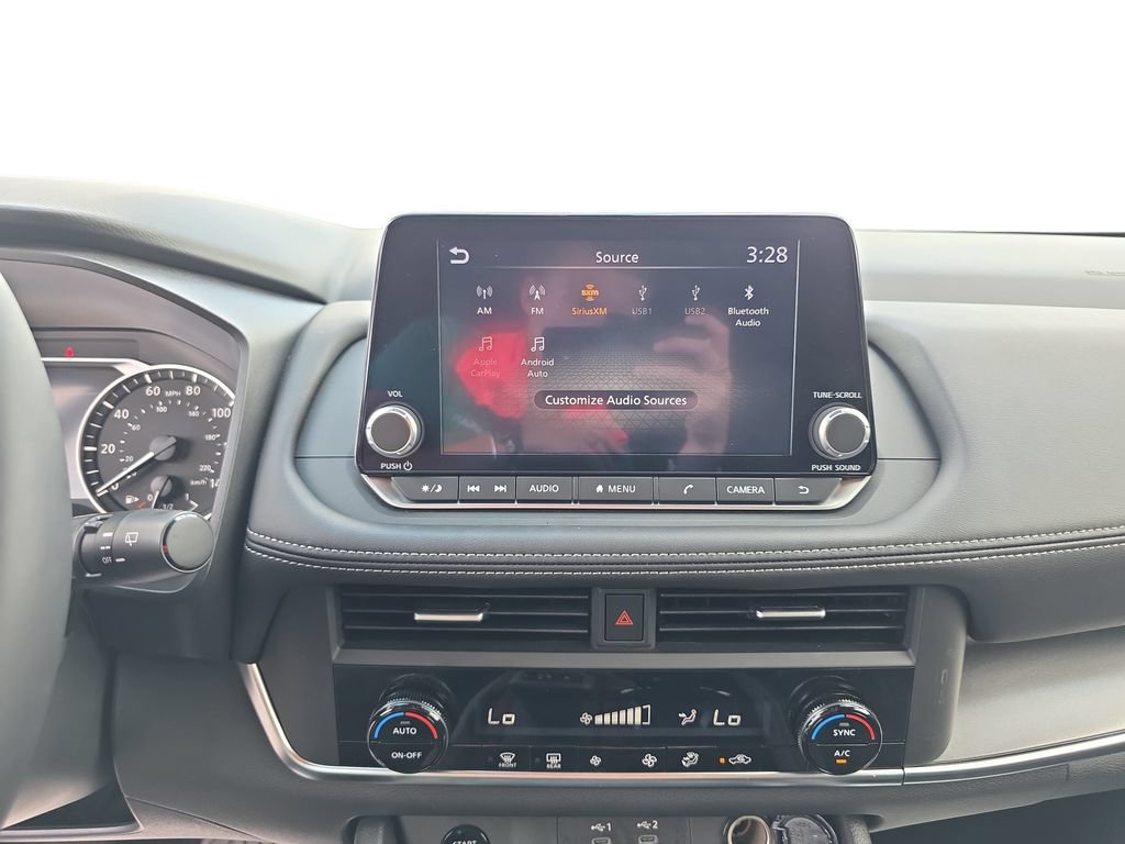 Used 2025 Nissan Rogue SV FWD image 21