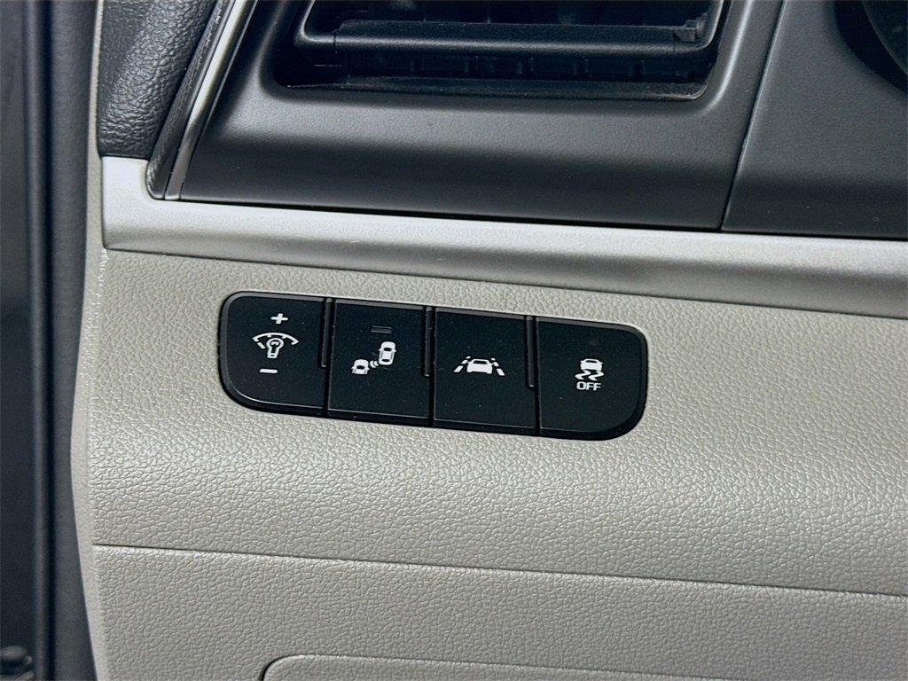 Used 2019 Hyundai Elantra Value Edition image 19