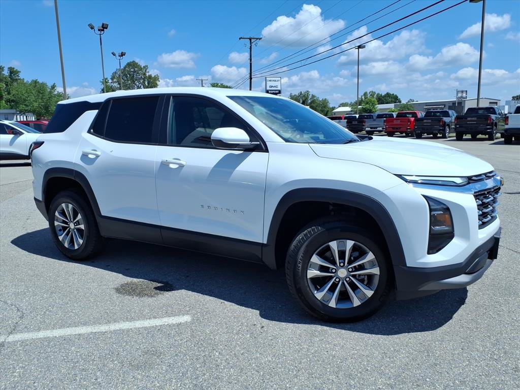 New 2026 Chevrolet Equinox LT w/ Convenience Package II AWD/4WD image 2