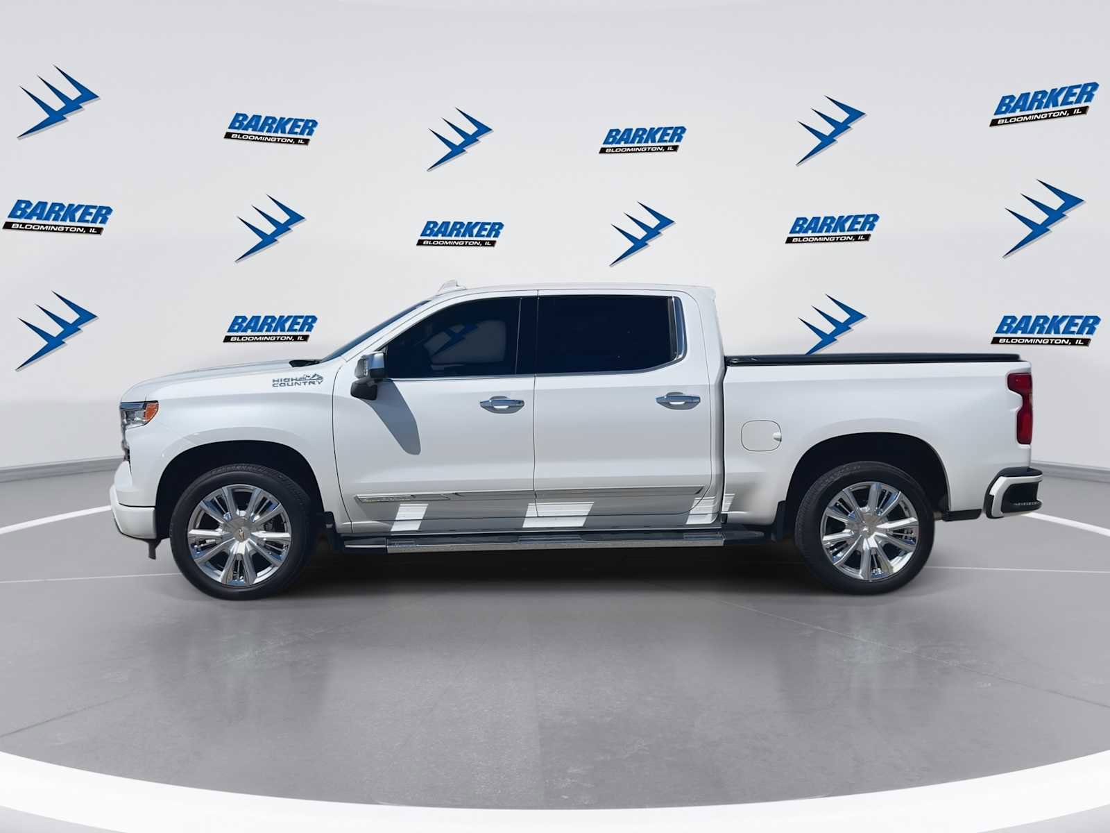 Used 2023 Chevrolet Silverado 1500 High Country w/ High Country Premium Package image 6