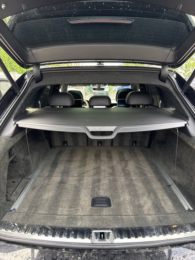 Used 2022 Bentley Bentayga AWD/4WD image 21