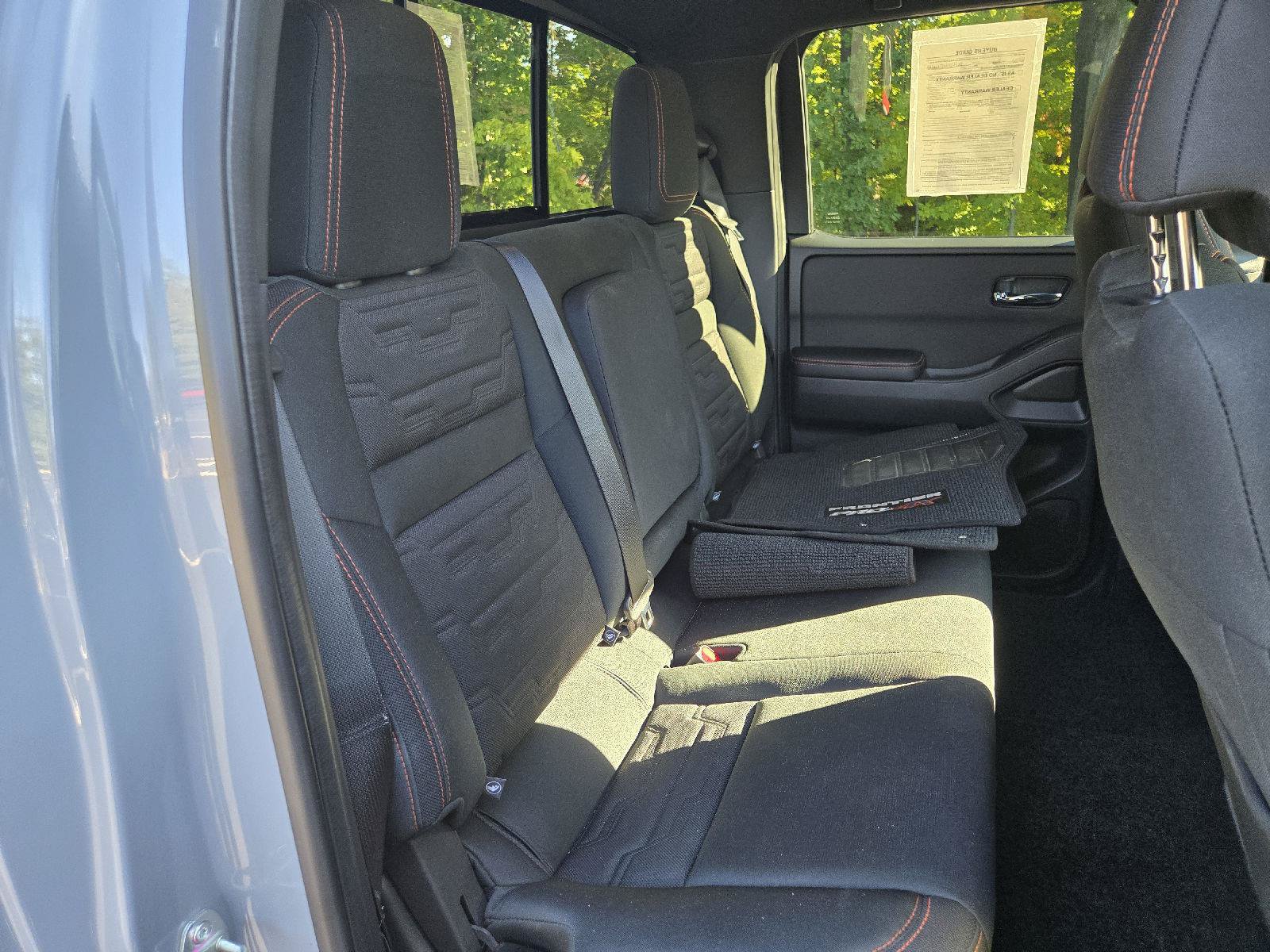 Used 2025 Nissan Frontier PRO-4X w/ Pro Convenience Package AWD/4WD image 28