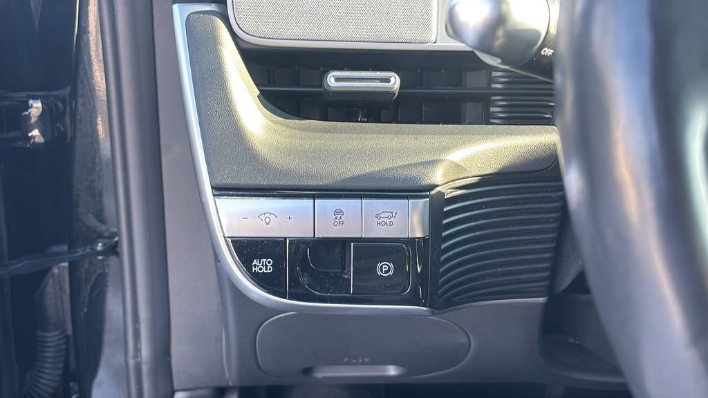 Used 2024 Hyundai Ioniq 5 SEL image 15