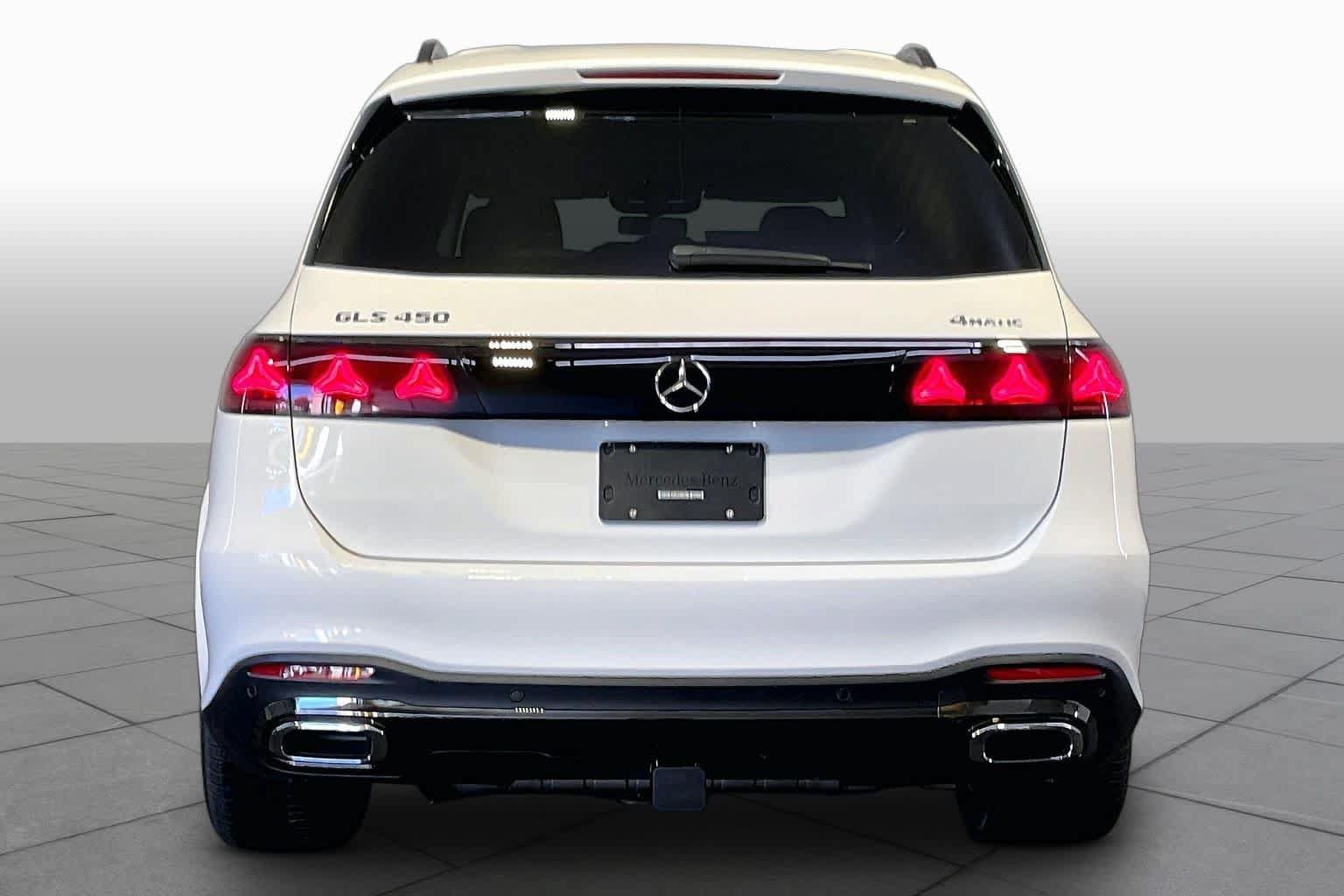 New 2027 Mercedes-Benz GLS 450 4MATIC image 4