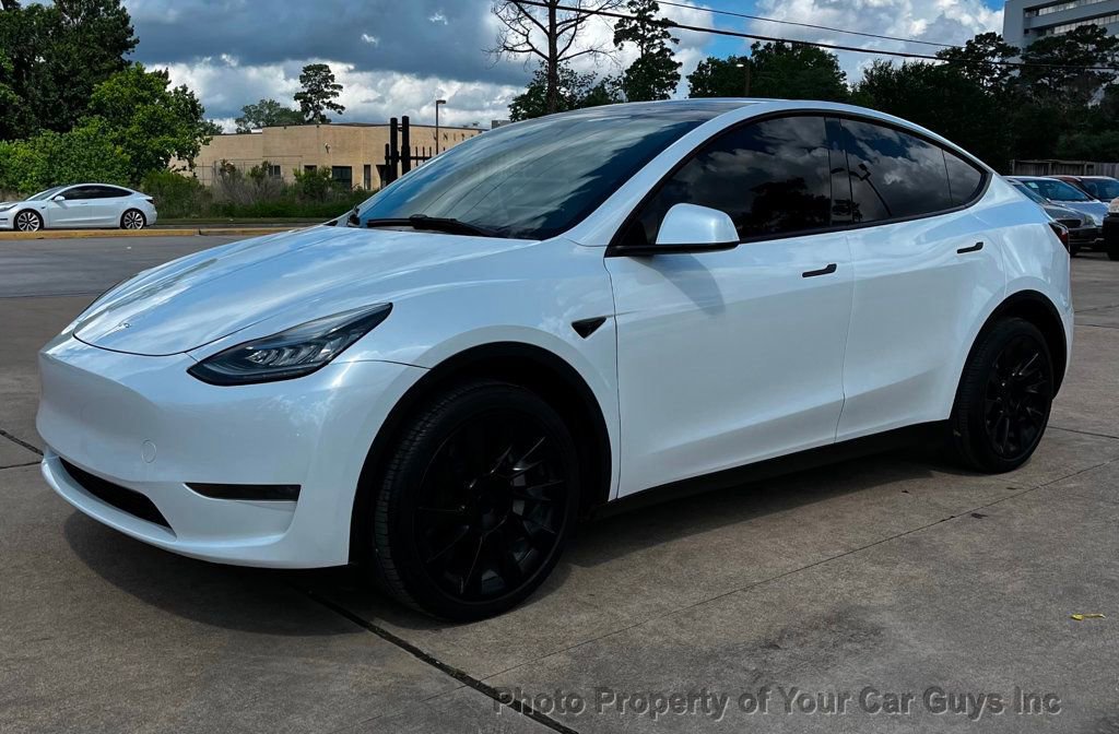 Used 2023 Tesla Model Y Long Range AWD/4WD image 12