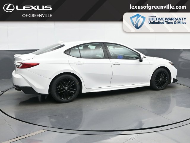 Used 2025 Toyota Camry SE w/ Multimedia Upgrade Package FWD image 9