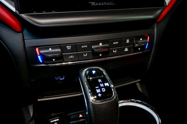 Used 2022 Maserati Ghibli Modena image 41