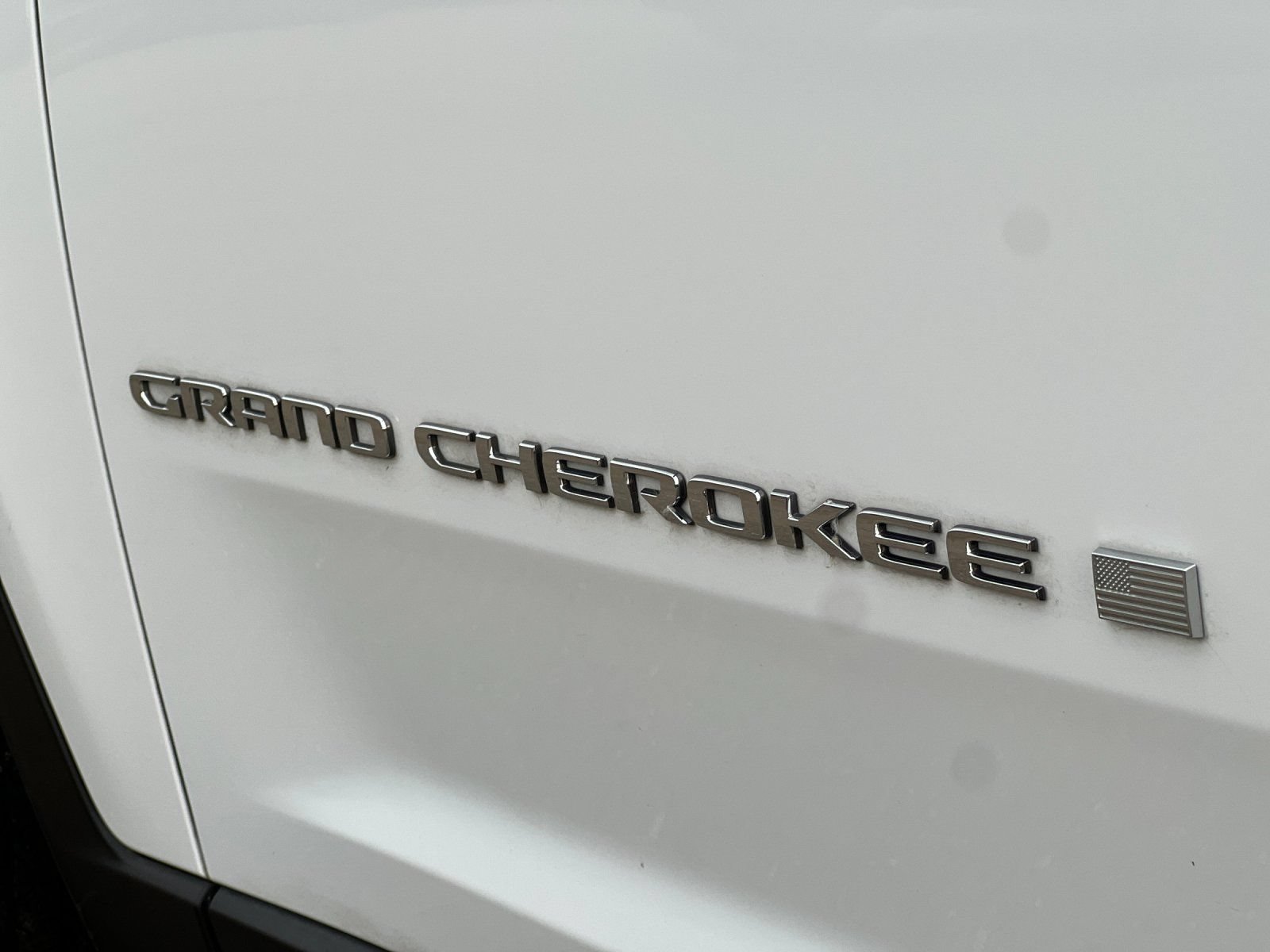 Used 2023 Jeep Grand Cherokee Laredo AWD/4WD image 40