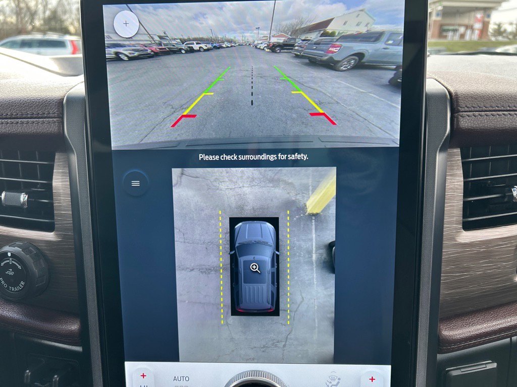 Used 2023 Ford Expedition Limited image 34