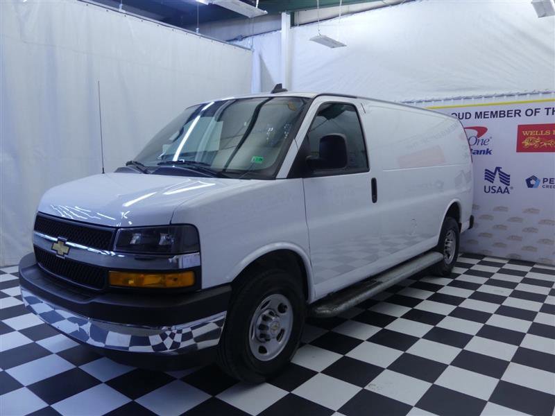 Used 2023 Chevrolet Express 2500 w/ Driver Convenience Package image 5