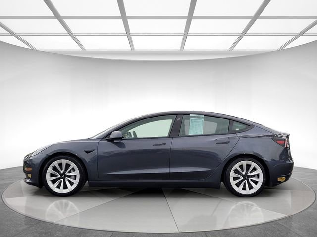 Used 2021 Tesla Model 3 Standard Range Plus image 8