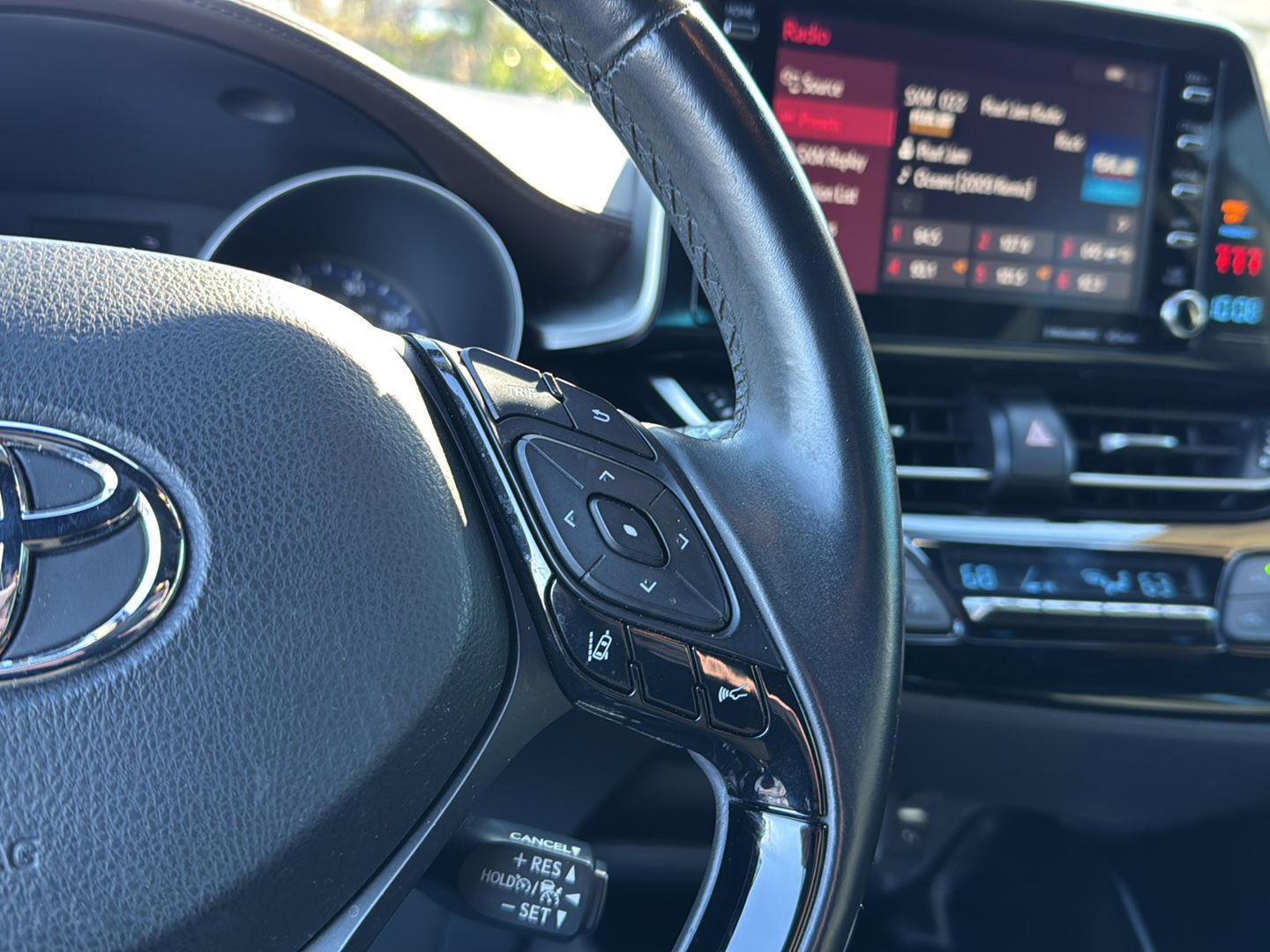 Used 2019 Toyota C-HR Limited image 19