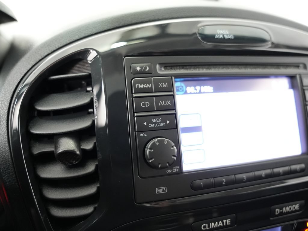 Used 2011 Nissan Juke SL w/ Sport Pkg AWD/4WD image 20