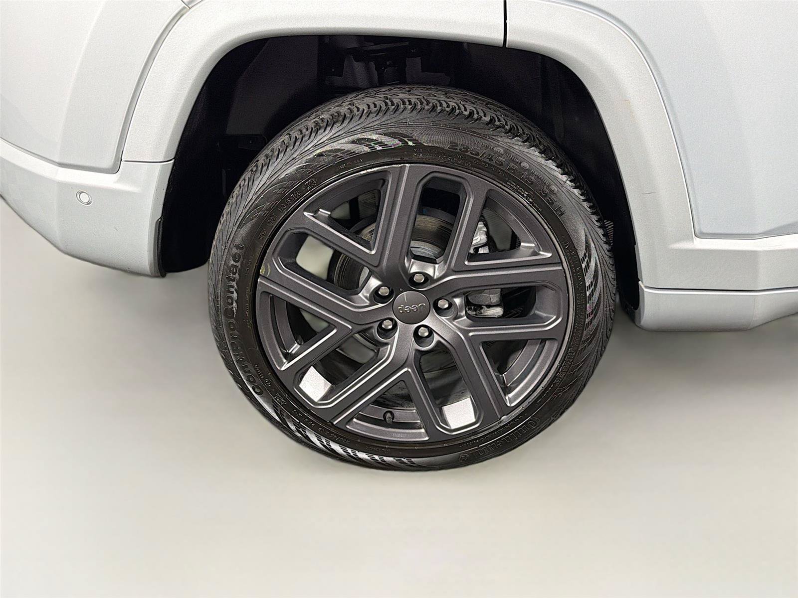 Used 2024 Jeep Compass Limited w/ Driver Assist Group I AWD/4WD image 34