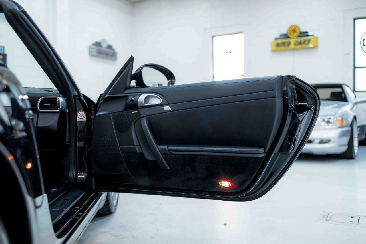 Used 2011 Porsche 911 Turbo S image 42