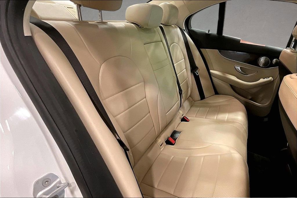 Used 2016 Mercedes-Benz C 300 4MATIC Sedan image 24