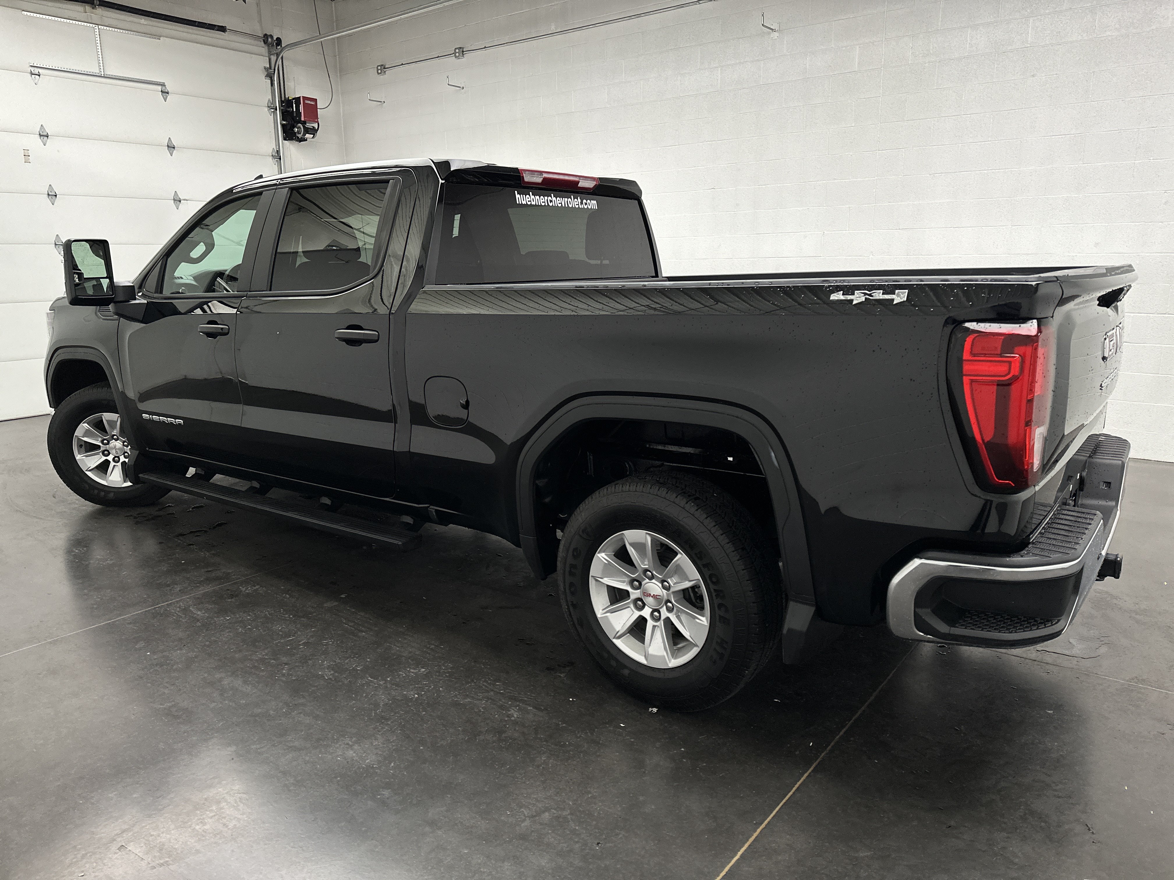 Used 2024 GMC Sierra 1500 Pro w/ Pro Value Package AWD/4WD image 7