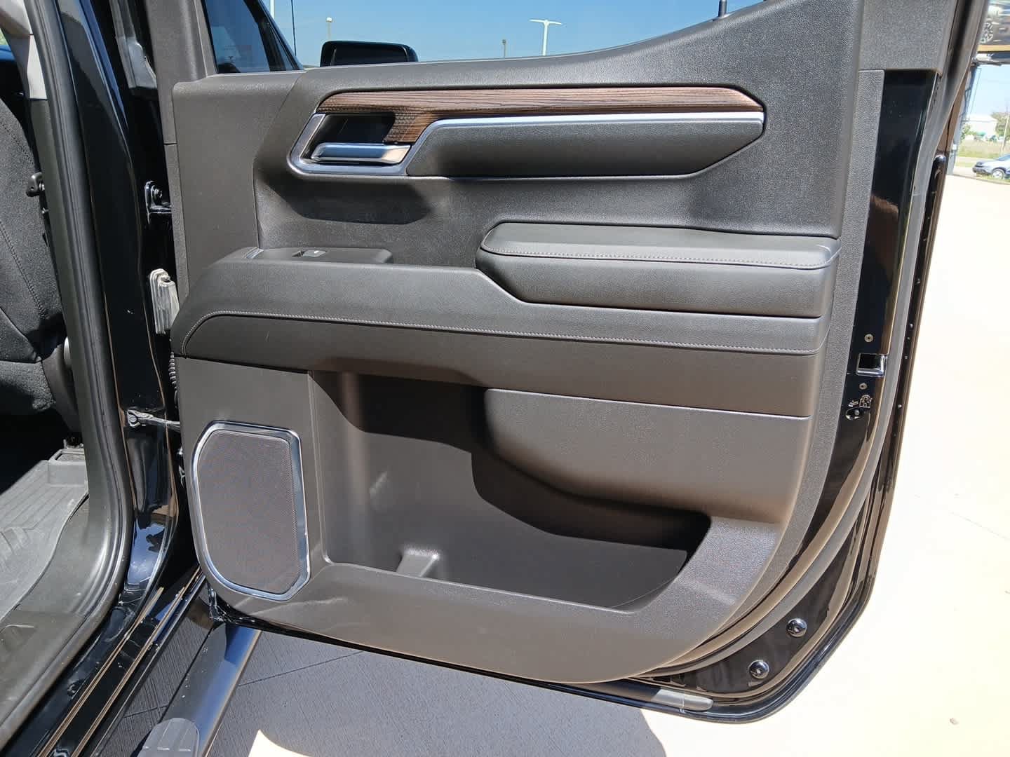 Used 2024 Chevrolet Silverado 1500 LT Trail Boss AWD/4WD image 59