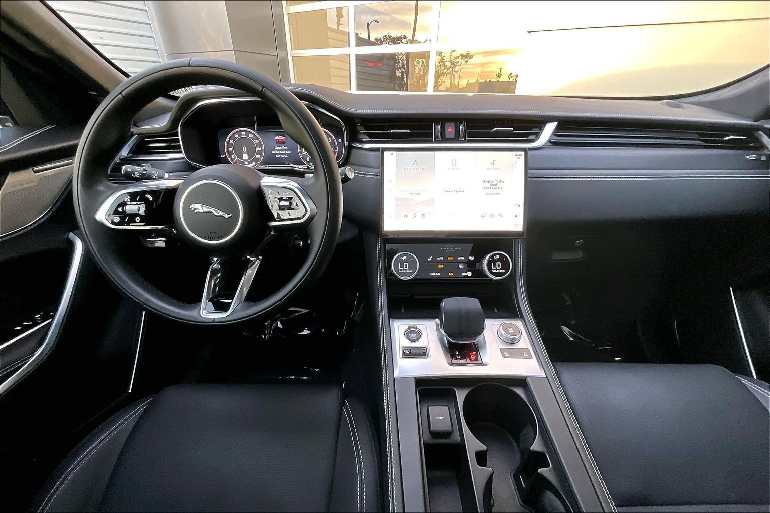 Used 2026 Jaguar F-PACE R-Dynamic S image 15