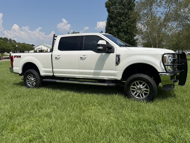 Used 2019 Ford F250 Lariat w/ Lariat Value Package AWD/4WD image 8