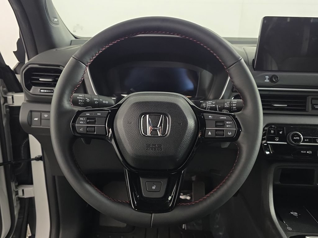 Used 2026 Honda Pilot Black Edition image 14