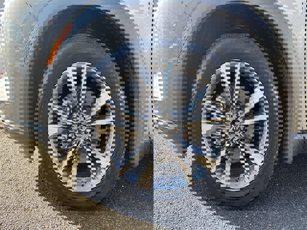 Used 2024 INFINITI QX60 Luxe image 9