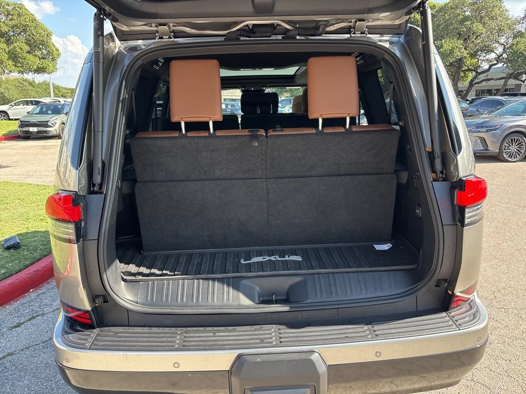 Certified 2024 Lexus GX 550 w/ Accessory Package (2T) AWD/4WD image 24