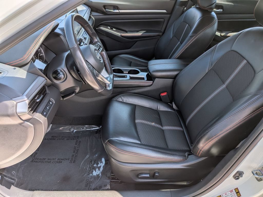 Used 2024 Nissan Altima 2.5 SR FWD image 15