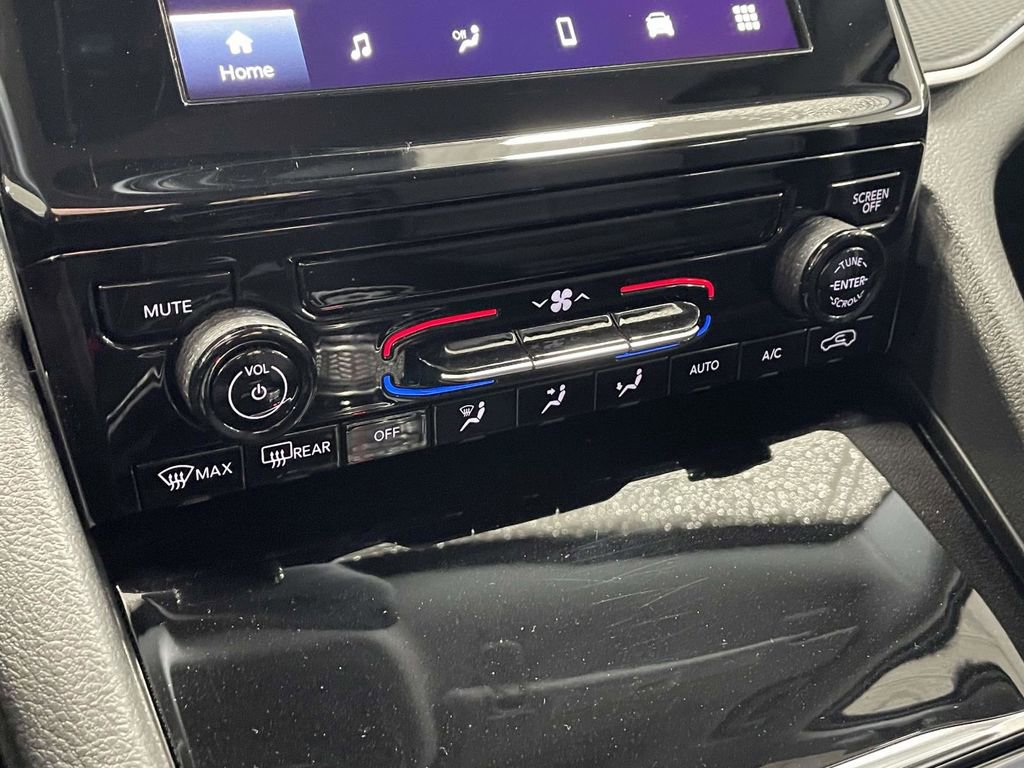 Used 2024 Jeep Grand Cherokee L Laredo image 37