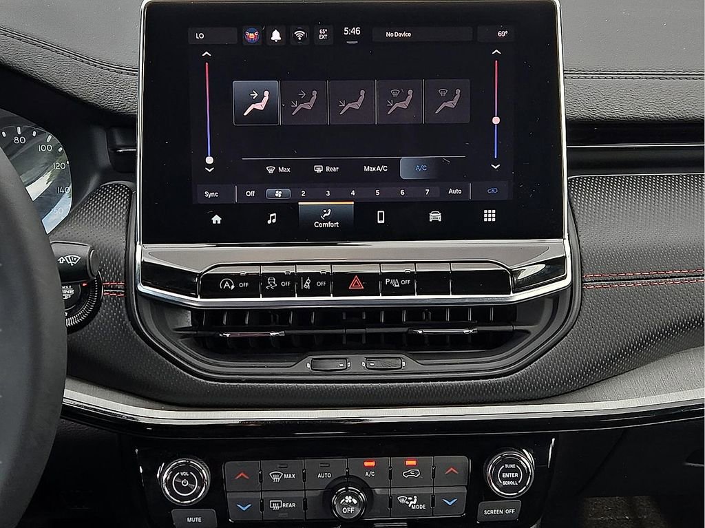 Used 2025 Jeep Compass Trailhawk w/ Sun & Sound Group image 11