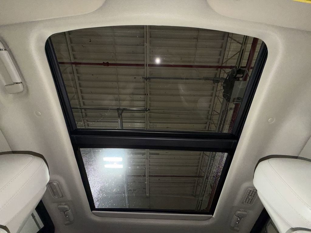 Certified 2021 Lincoln Navigator Reserve image 16