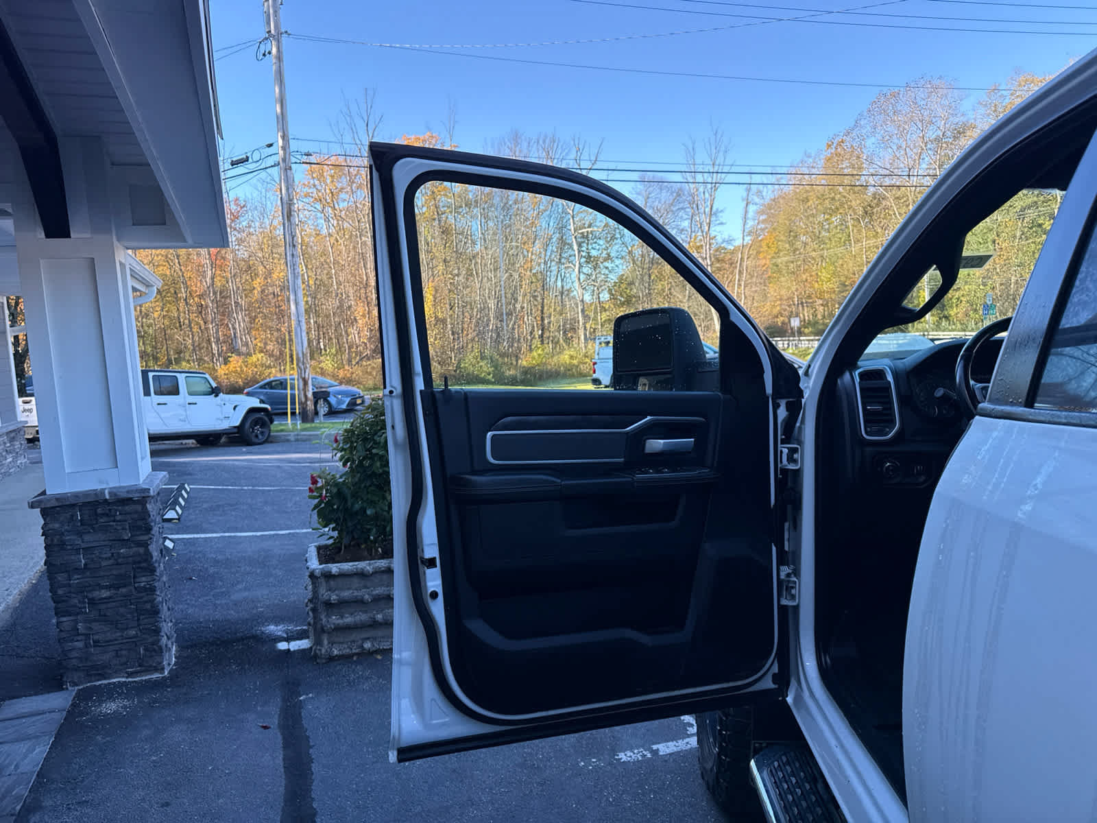 Used 2023 RAM 2500 Lone Star w/ Level 1 Equipment Group w/2_Y AWD/4WD image 14