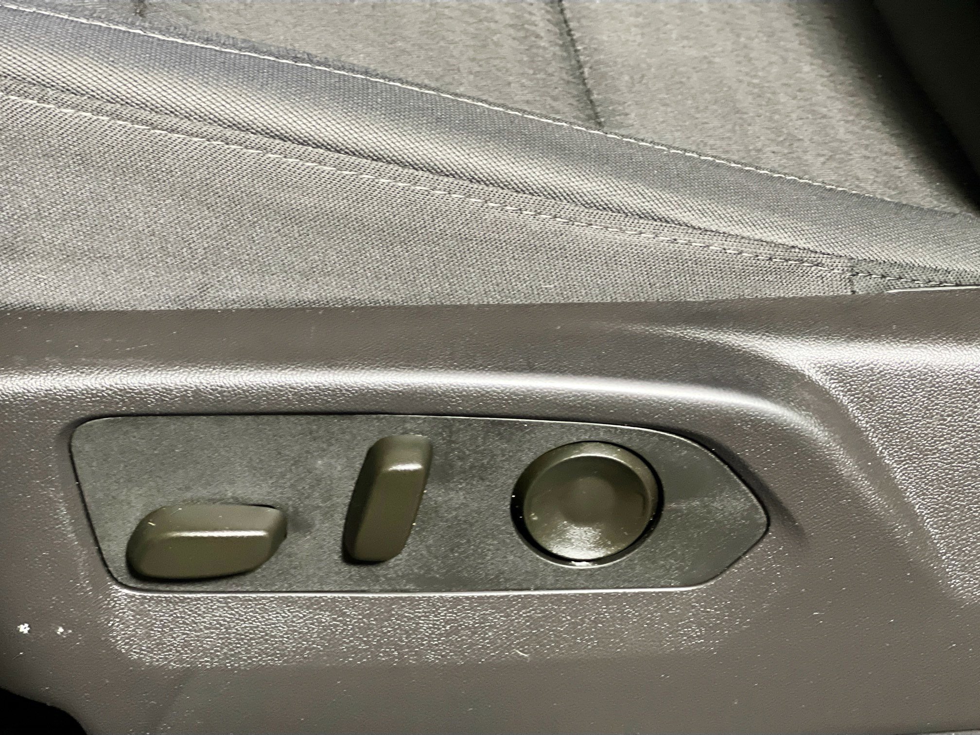 Used 2024 Chevrolet Silverado 1500 Custom RWD image 15