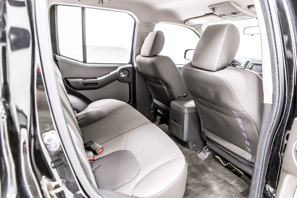 Used 2015 Nissan Xterra S w/ Value Package RWD image 33