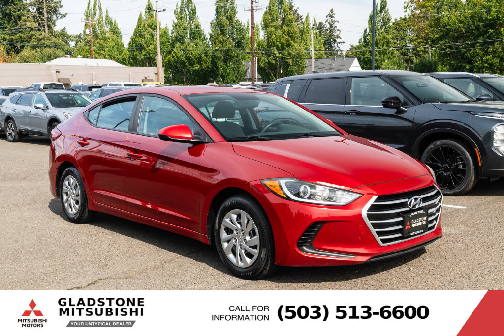 Used 2018 Hyundai Elantra SE FWD image 1