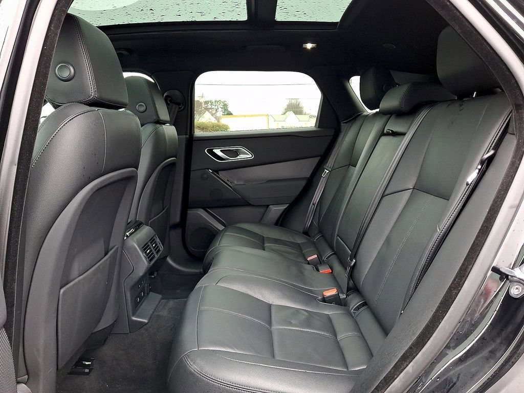 Used 2025 Land Rover Range Rover Velar Dynamic SE image 10