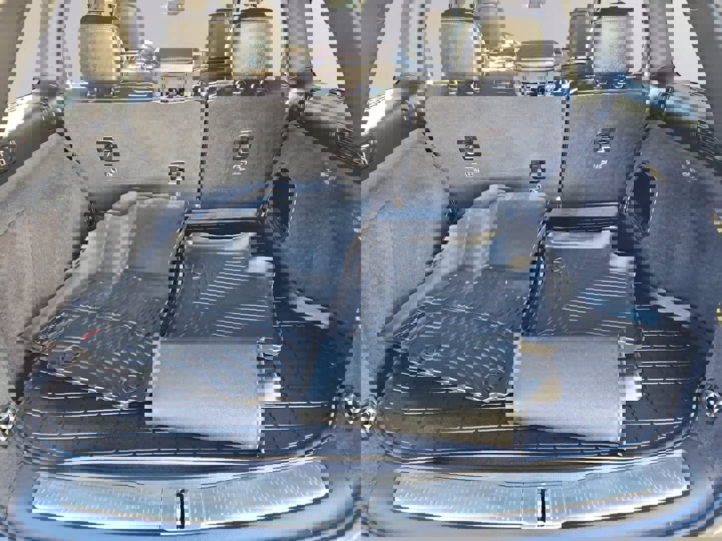 Used 2023 Jeep Grand Cherokee Overland image 39