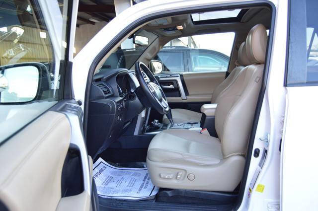 Used 2014 Toyota 4Runner SR5 Premium AWD/4WD image 45
