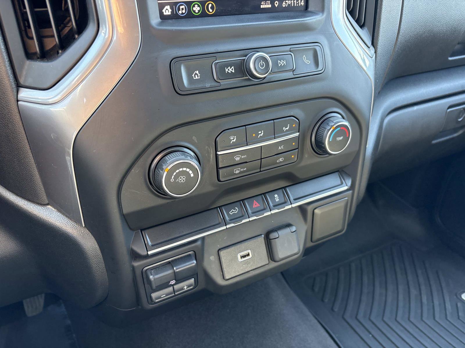 Used 2020 Chevrolet Silverado 2500 Custom w/ Custom Value Package image 21